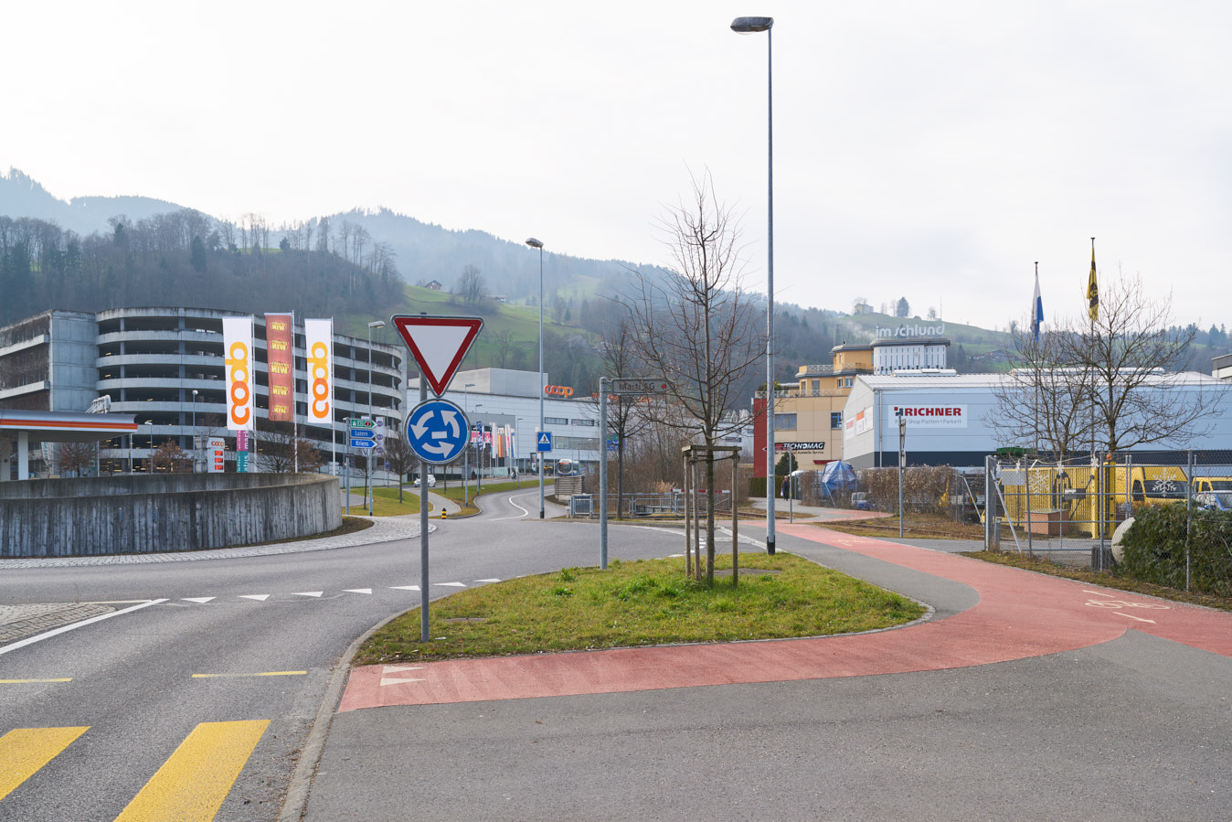 https://www.hanneshenz.ch/files/gimgs/70_180105298.jpg